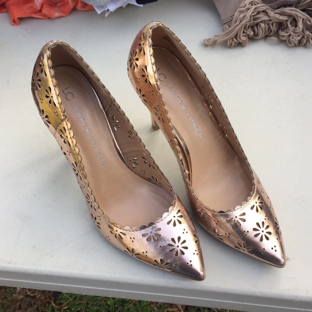 Lauren Conrad Metallic Pink Pump